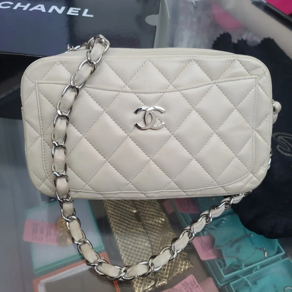 Chanel Cream Quilted Leather Camera Chain Strap Shoulder Bag - Picture 3 of 10